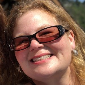 Meet your Posher, Nikki